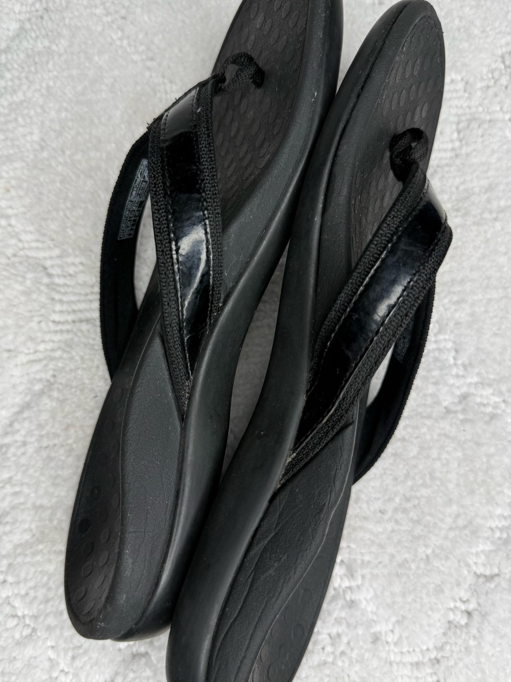 Vionic Tide II Black Patent Orthotic Thong Sandals Women’s Size 9 - Picture 3 of 10